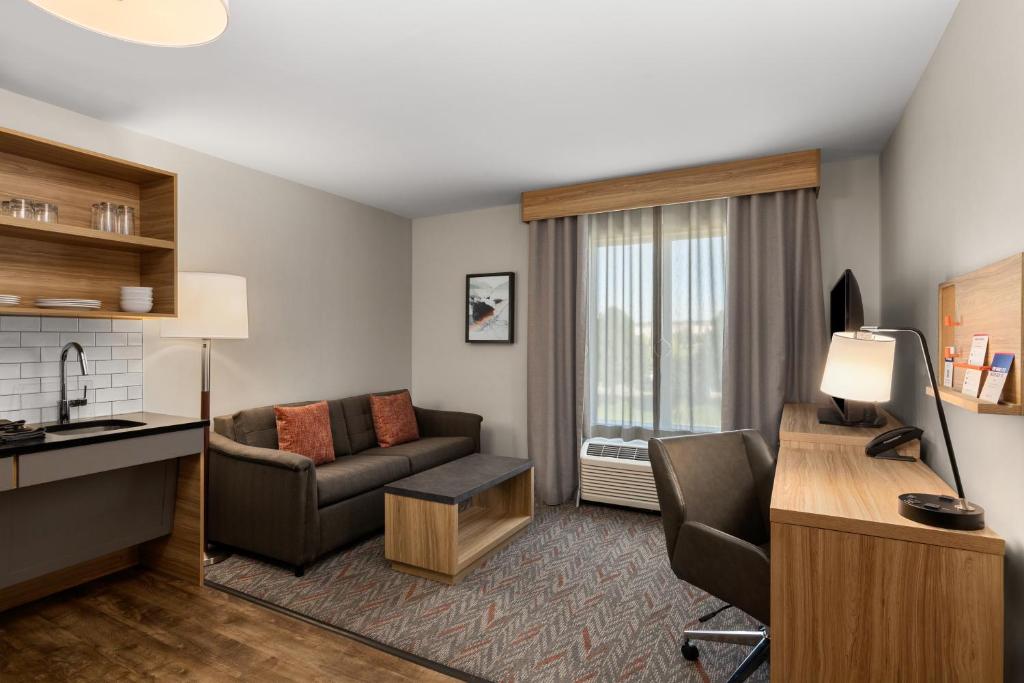 Candlewood Suites - Layton - Salt Lake City, an IHG Hotel - Suite