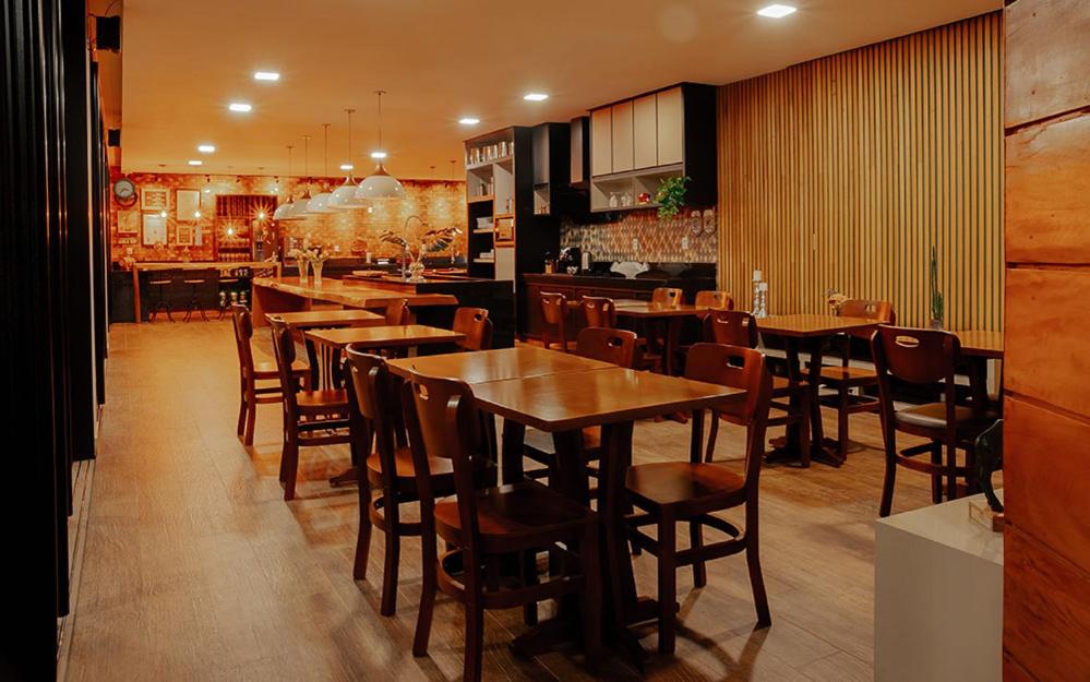 Restaurace v ubytování Pousada Quinta dos Cabeças