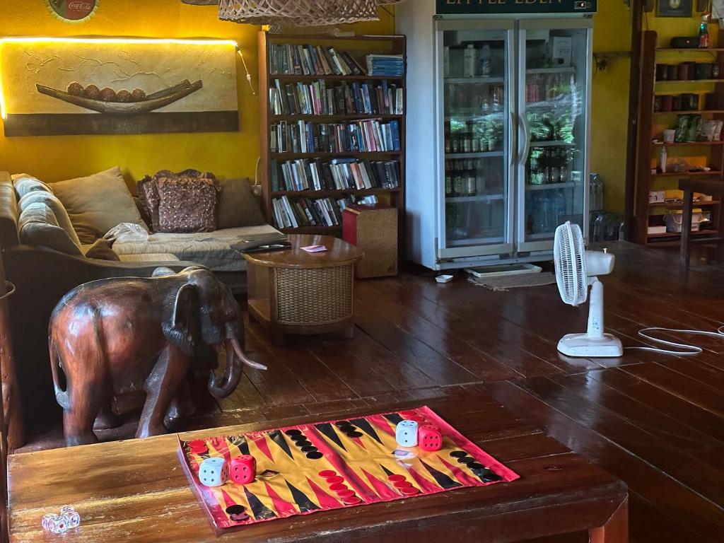 LITTLE EDEN Bungalows - 2