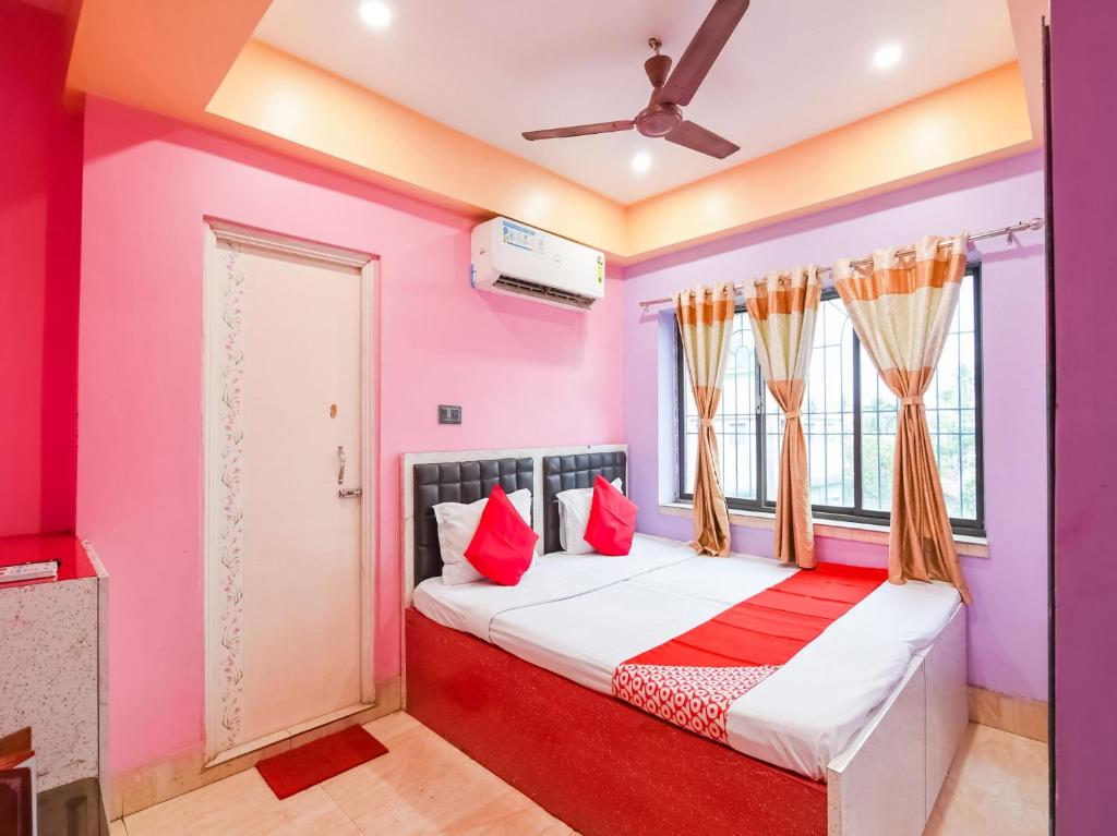 OYO Flagship Hotel Red Velvet - 