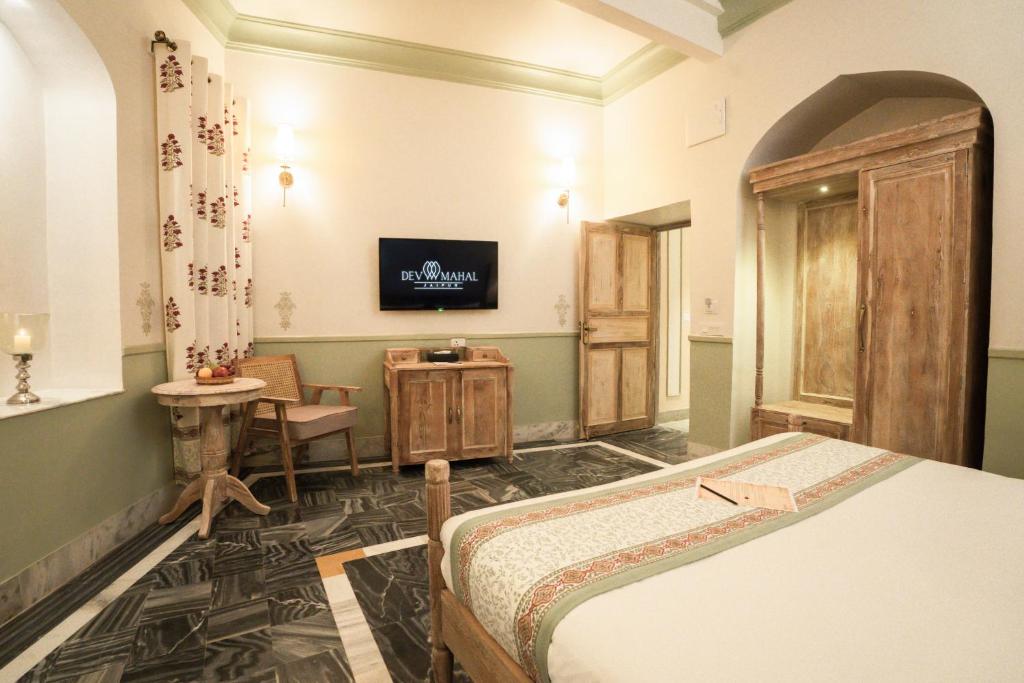 Dev Mahal - A Boutique Heritage Hotel - Suite