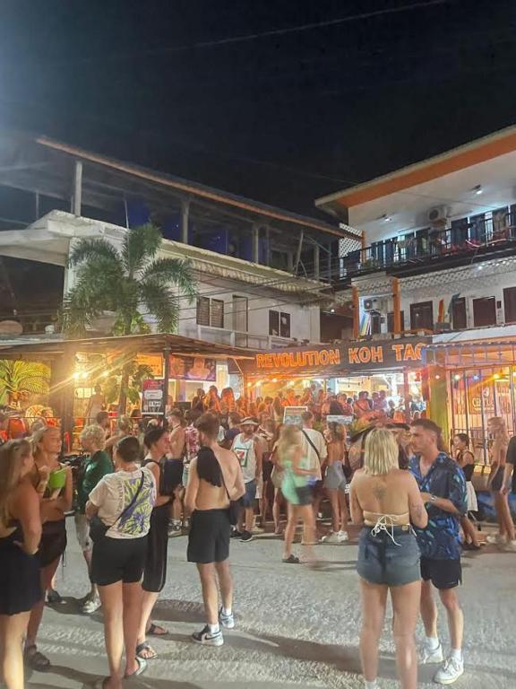 Hosté ubytování Revolution Koh Tao