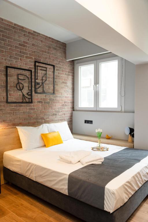 Valaoritou 3 Luxury Rooms photo