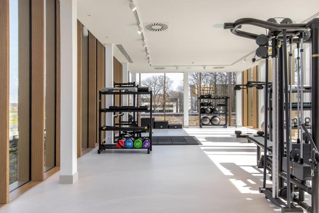 Fitness centrum a/nebo fitness zařízení v ubytování Van der Valk Hotel Hengelo