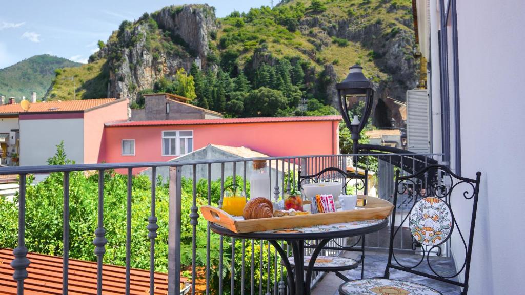 Nespecifikovaný výhled na hory nebo výhled na hory při pohledu z bed and breakfast