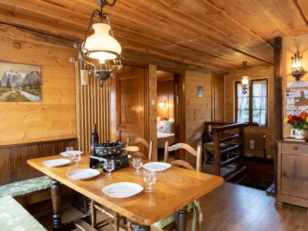 Posezení v ubytování Chalet La Pive by Interhome