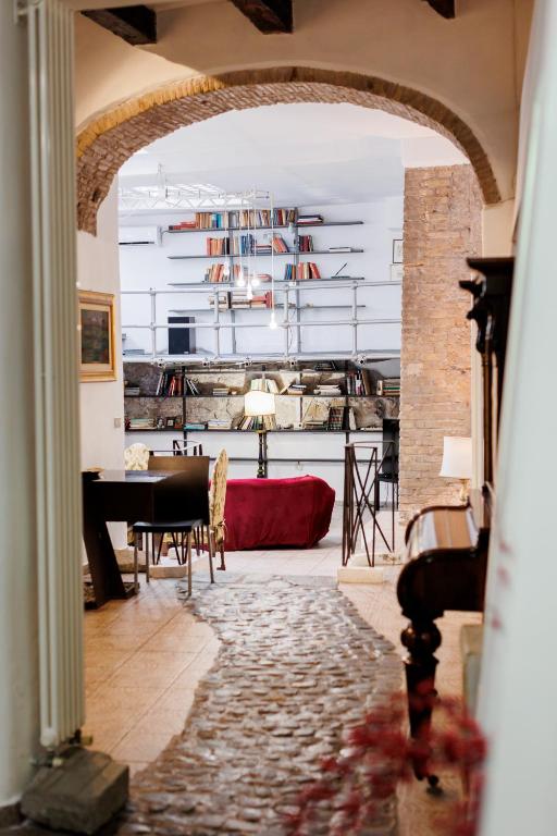 Navona Glamour Apartment - Three-Bedroom Apartment