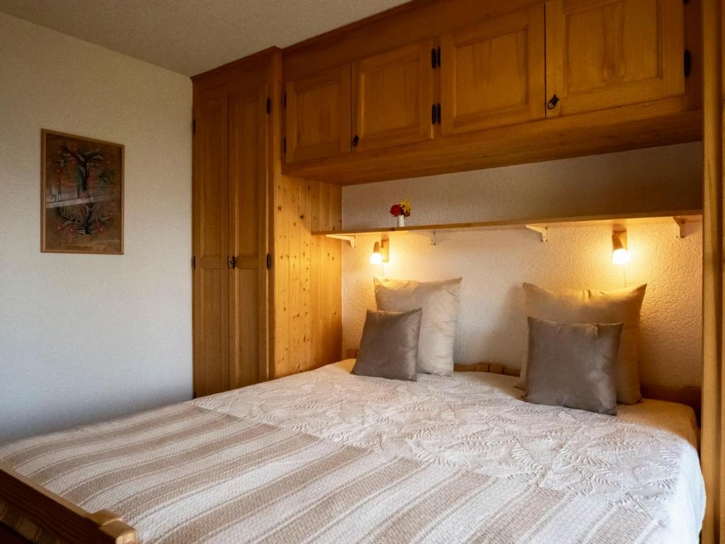 Postel nebo postele na pokoji v ubytování Apartment Baroudeur B04 by Interhome