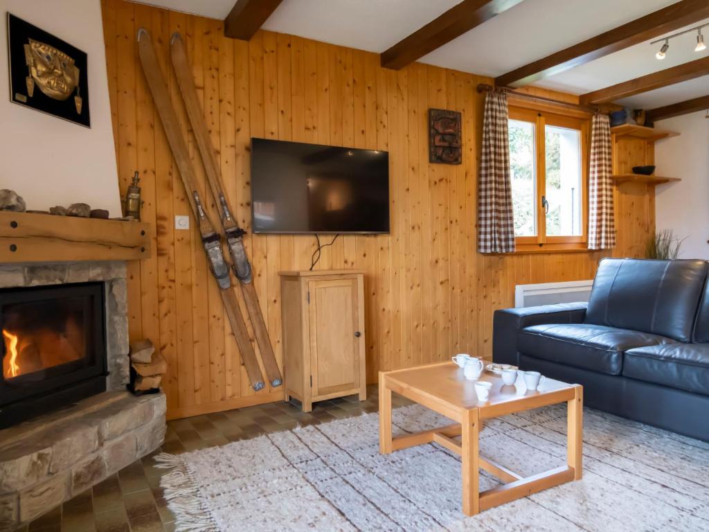 TV a/nebo společenská místnost v ubytování Apartment Baroudeur B04 by Interhome