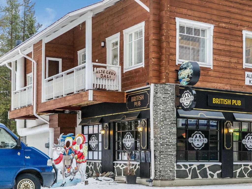 Το κτήριο όπου στεγάζεται  η παραθεριστική κατοικία