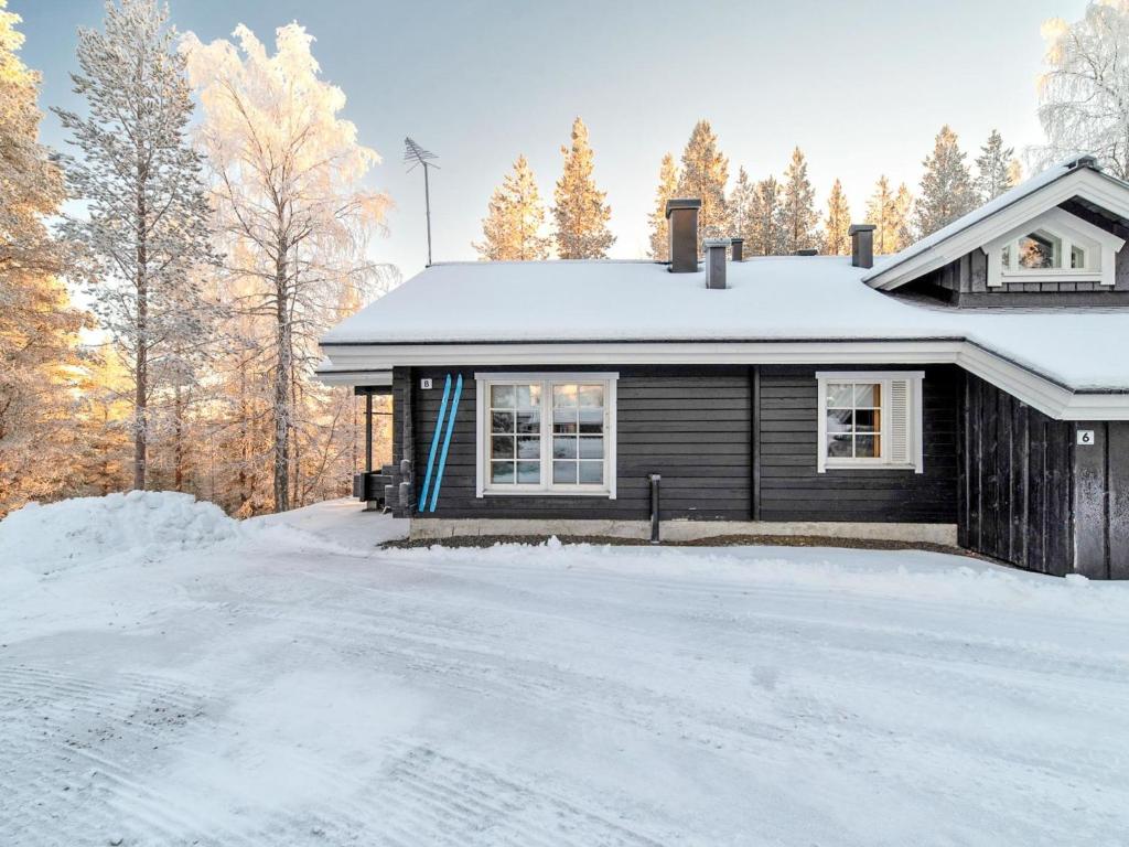 Holiday Home Lomaylläs b39 -suppapolku 6b by Interhome v zimě