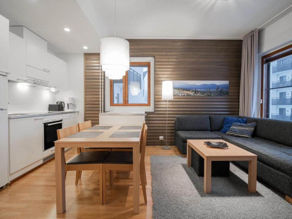 Η κουζίνα ή μικρή κουζίνα στο Holiday Home Nordic chalet 9411 by Interhome