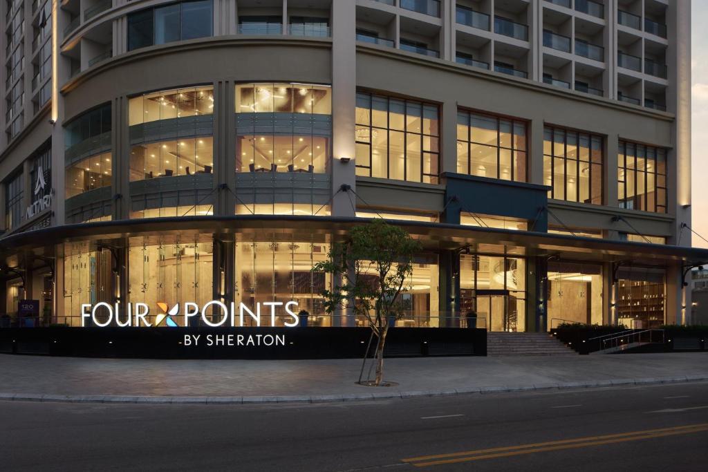 Four Points by Sheraton – Khách sạn 5 sao trên đường Võ Nguyên Giáp, Đà Nẵng