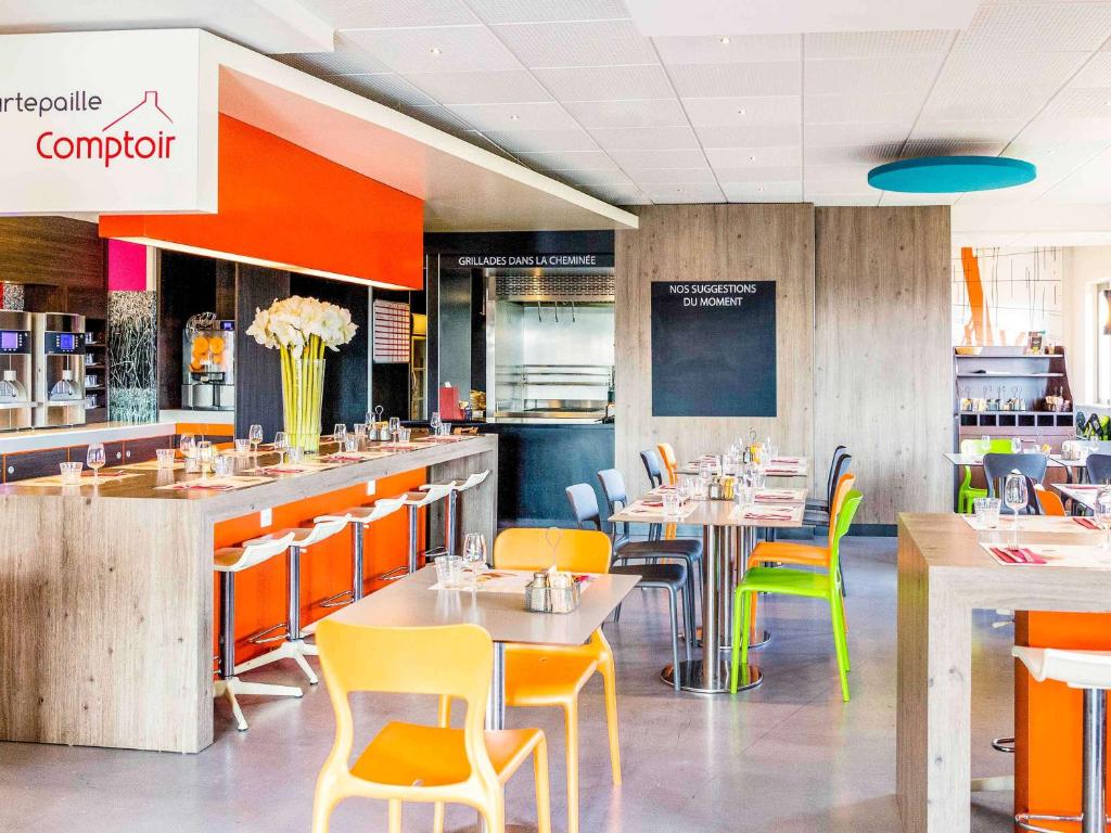 Restaurace v ubytování ibis Styles Romans-Valence Gare TGV
