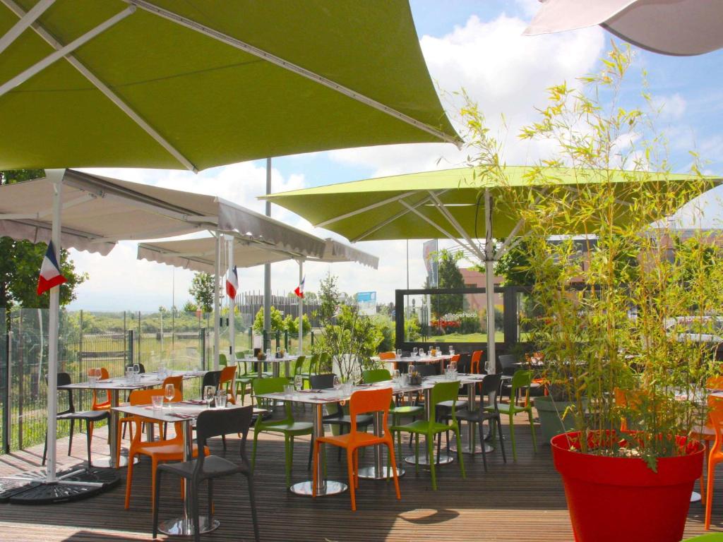 Restaurace v ubytování ibis Styles Romans-Valence Gare TGV