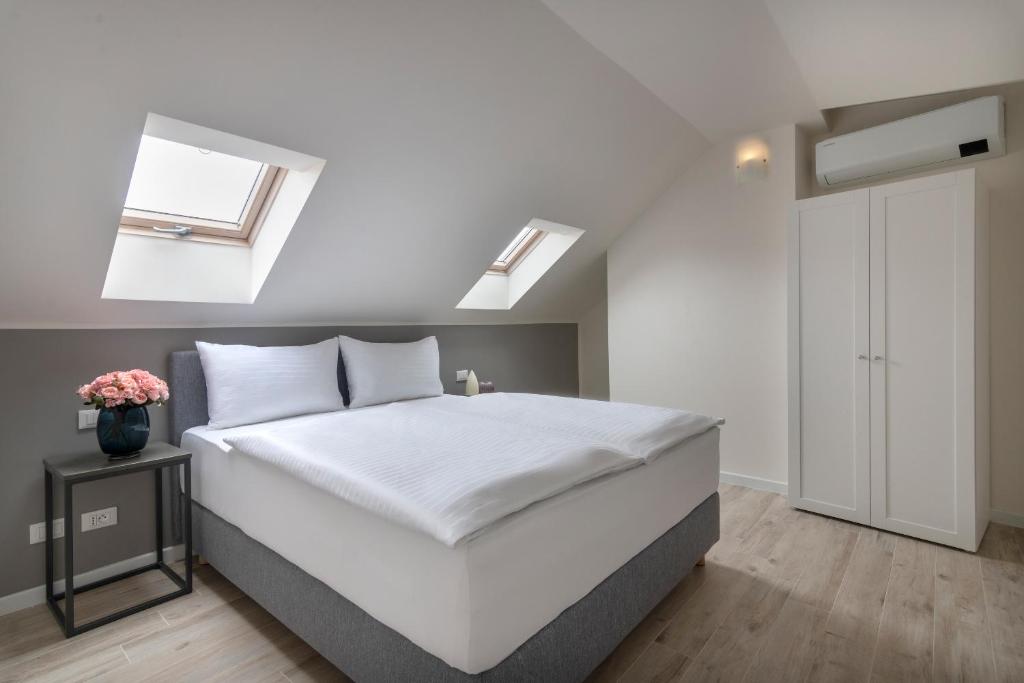 Kinsky Garden Apartments and Suites by Dwellfort - Apartamento Dúplex De Dos Dormitorios De Lujo