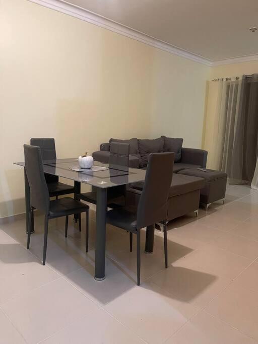 Fotografie z fotogalerie ubytování Tranquilo y cómodo apartamento v destinaci Santo Domingo