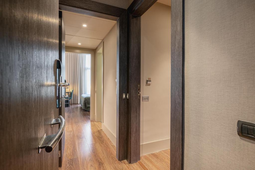 Gran Hotel Havana 4Sup by Escampa Hotels - Resim 40