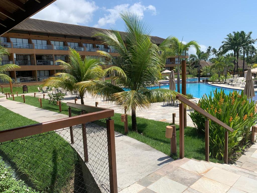 Bazén v ubytování FLAT ECO RESORT PRAIA DOS CARNEIROS nebo v jeho okolí