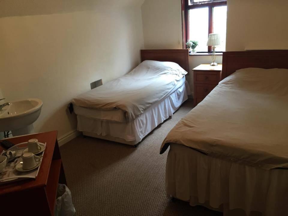 Oakfield Lodge Guest House Stockport - Chambre Lits Jumeaux Avec Salle De Bains Commune