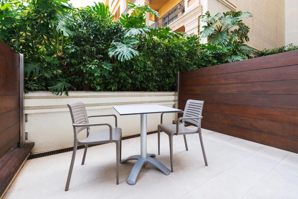 A balcony or terrace at Gran Hotel Havana 4Sup by Escampa Hotels