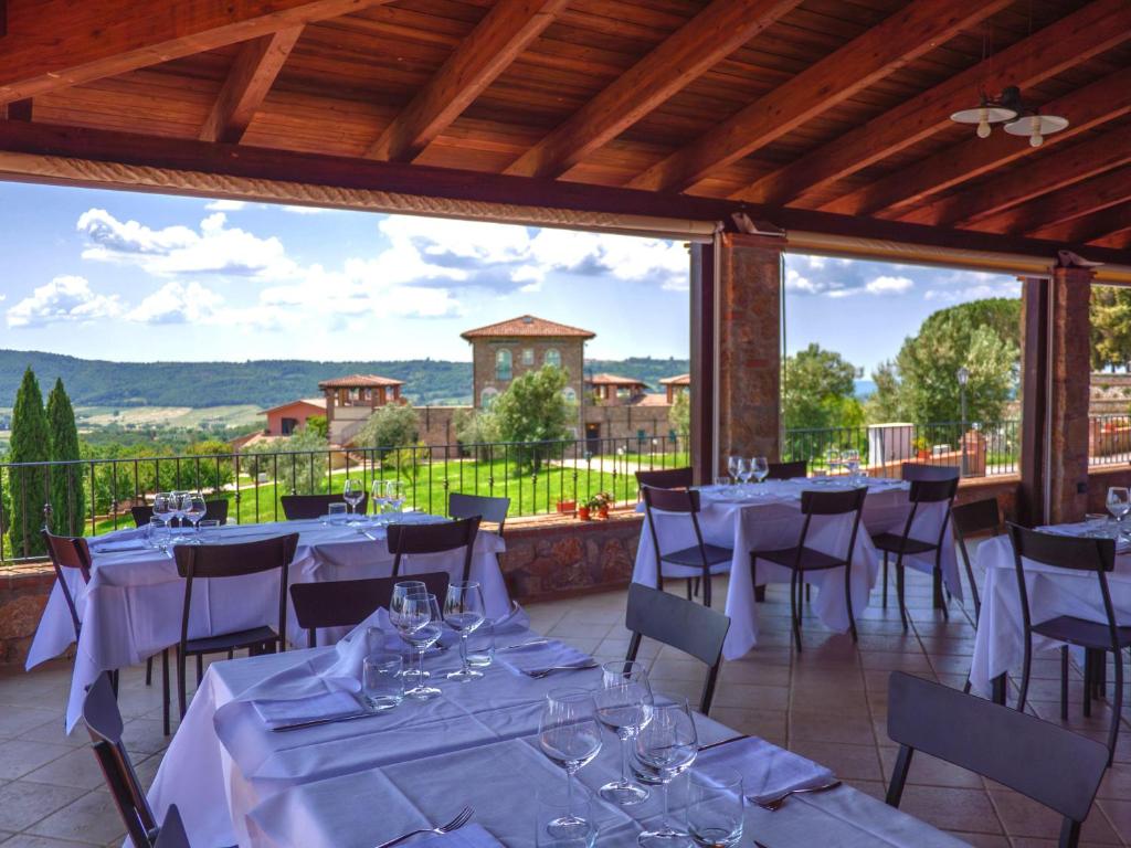 Restaurace v ubytování Pian Dei Mucini Resort