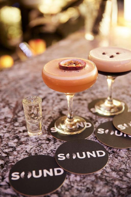 The Cumberland, London - Resim 17