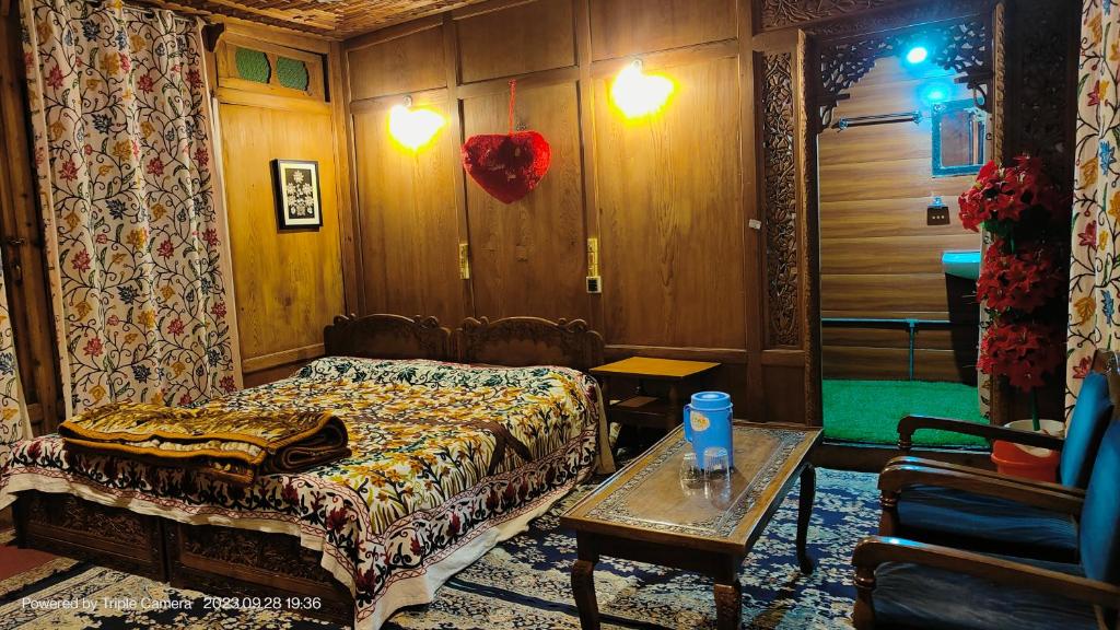 Posezení v ubytování Houseboat Karima palace