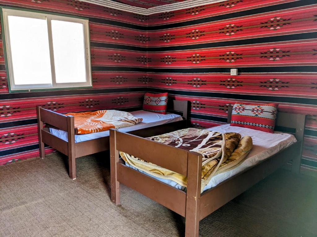Wadi Rum Camp & Jeep Tour - Dreizimmer Mit Bad