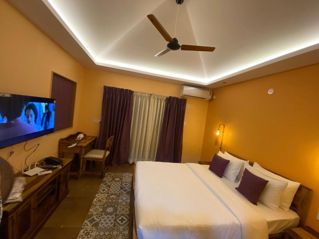 TV a/nebo společenská místnost v ubytování Atmani waterfront resort