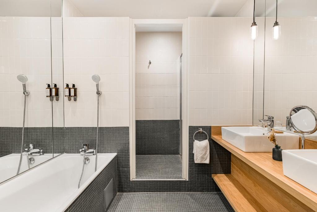 Globe Et Cecil - Resim 40