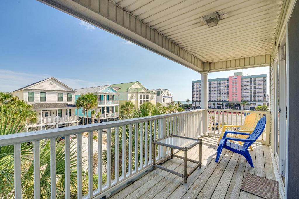 Walk to Ocean and Pier Surfside Beach House with Pool - Casa De Vacaciones