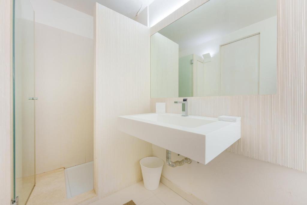 A bathroom at Casa Clelia