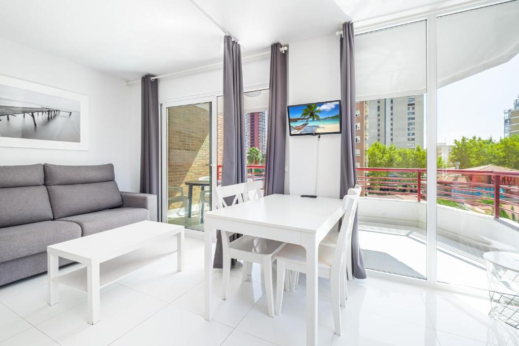 Un balcón o terraza en Carlos V 2-A Apartment Levante Beach