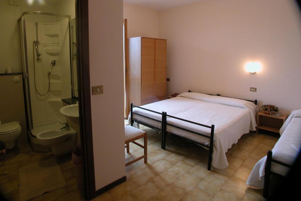 Albergo-Ristorante"Parco alle Noci"tra la Cascata delle Marmore,Labro e valle Santa di S Francesco