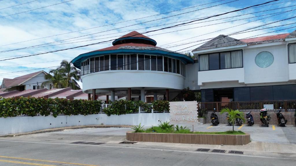 a building with a dome on top of it at On Vacation Blue Reef in San Andrés