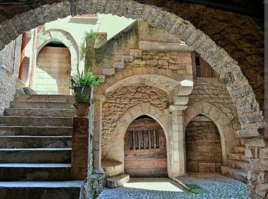 Fotografie z fotogalerie ubytování Vallecorsa city v destinaci Vallecorsa