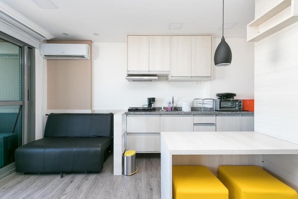 7th Avenue Residence - Estudio Con Balcón