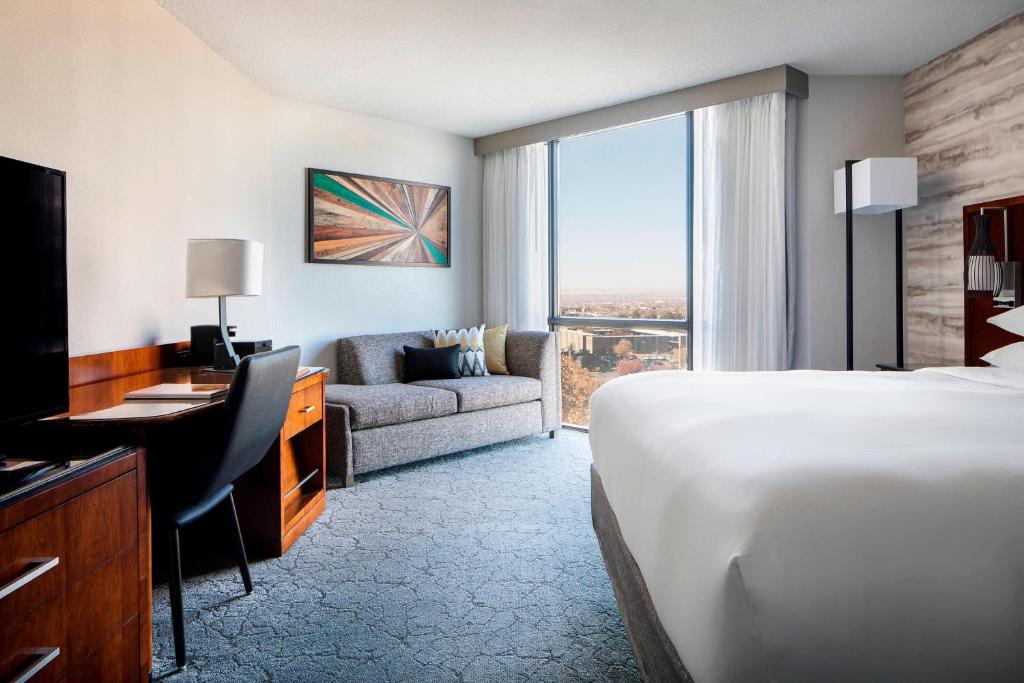 Marriott Albuquerque photo