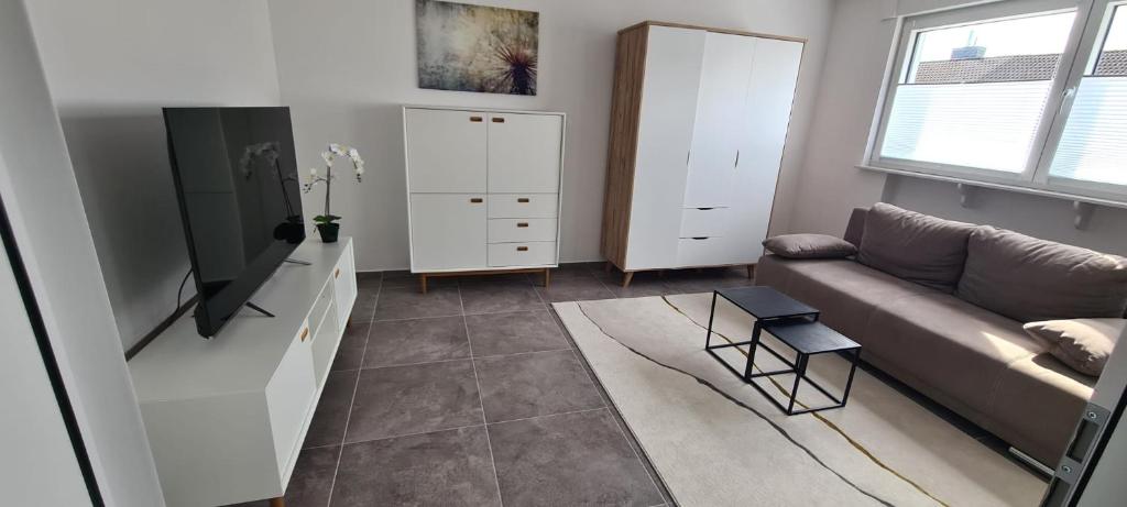 Quiet House - 10 min away from Cologne - One-Bedroom Apartment