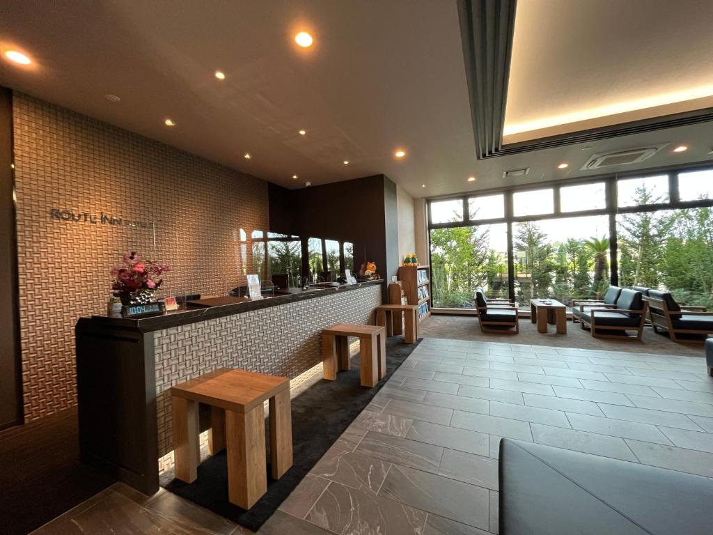 Posezení v ubytování Hotel Route Inn Ohi Takahama