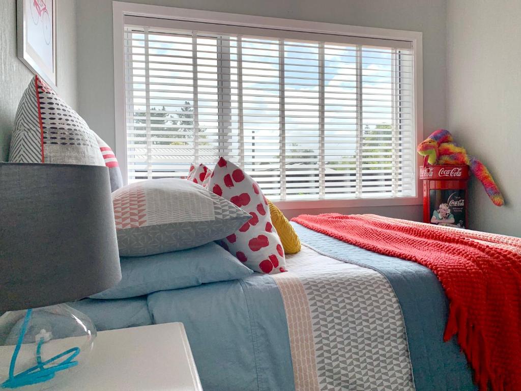 M&K Home with central air condition, 4 bedrooms, by Chartwell Shopping Centre - Resim 24