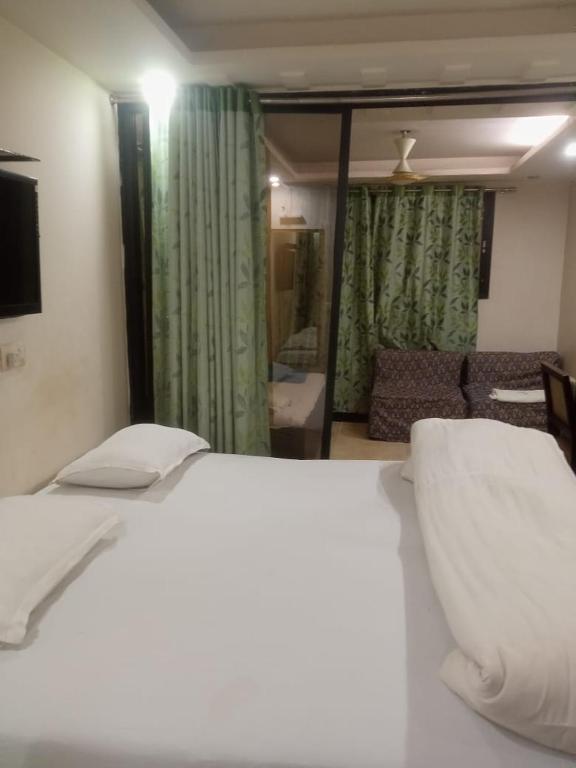 Avadh vihara Beds & Breakfast - Habitación Doble Con Baño Privado