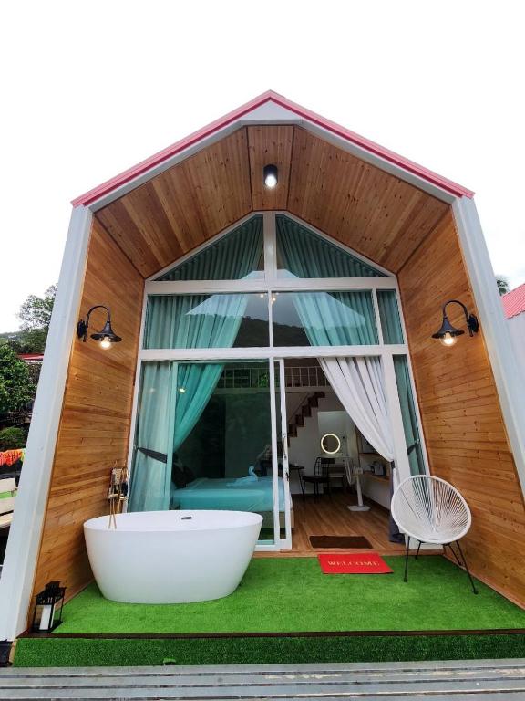 Zahrada ubytování Lake Hill Resort Kanchanaburi