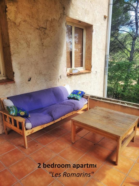 Zdjęcie z galerii obiektu Gîtes les Dryades, au calme, entre oliviers et piscine w mieście Salernes