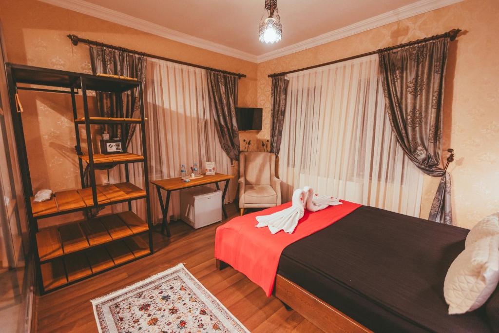 Pigeon Valley Stone House - 5