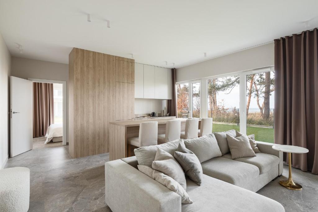 Posedenie v ubytovaní LET'S SEA - 2 Bedroom - Premium Baltic Apartment with Front Sea View Garden and SPA access