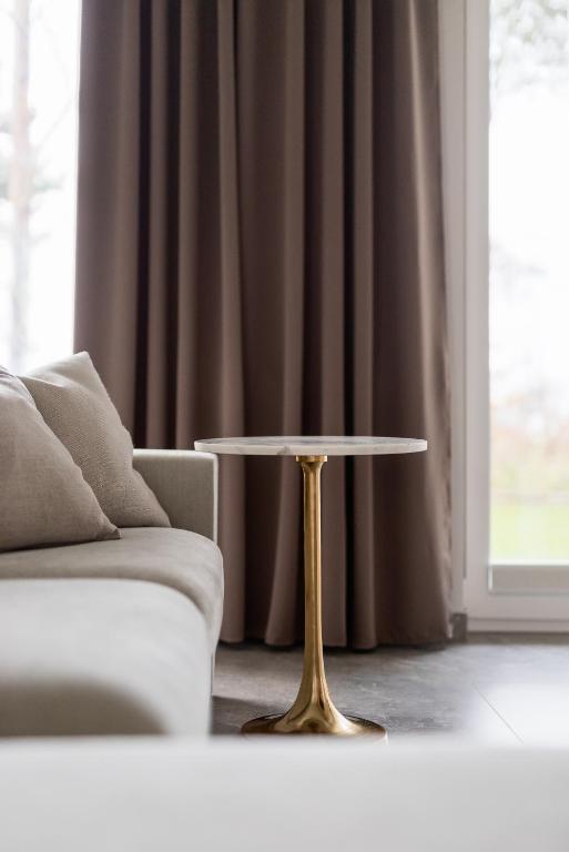 Posedenie v ubytovaní LET'S SEA - 2 Bedroom - Premium Baltic Apartment with Front Sea View Garden and SPA access