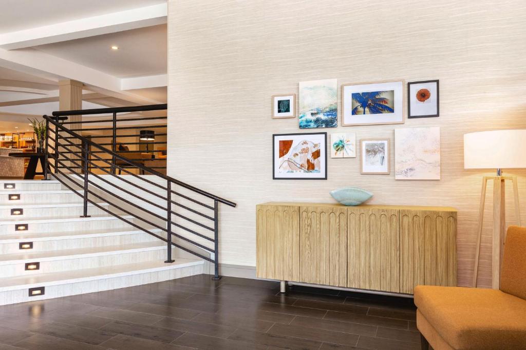 Hilton Garden Inn Monterey photo
