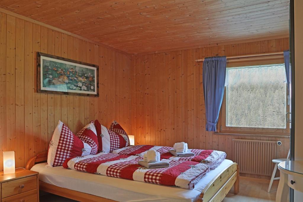 Postel nebo postele na pokoji v ubytování Gasthaus Bellawiese